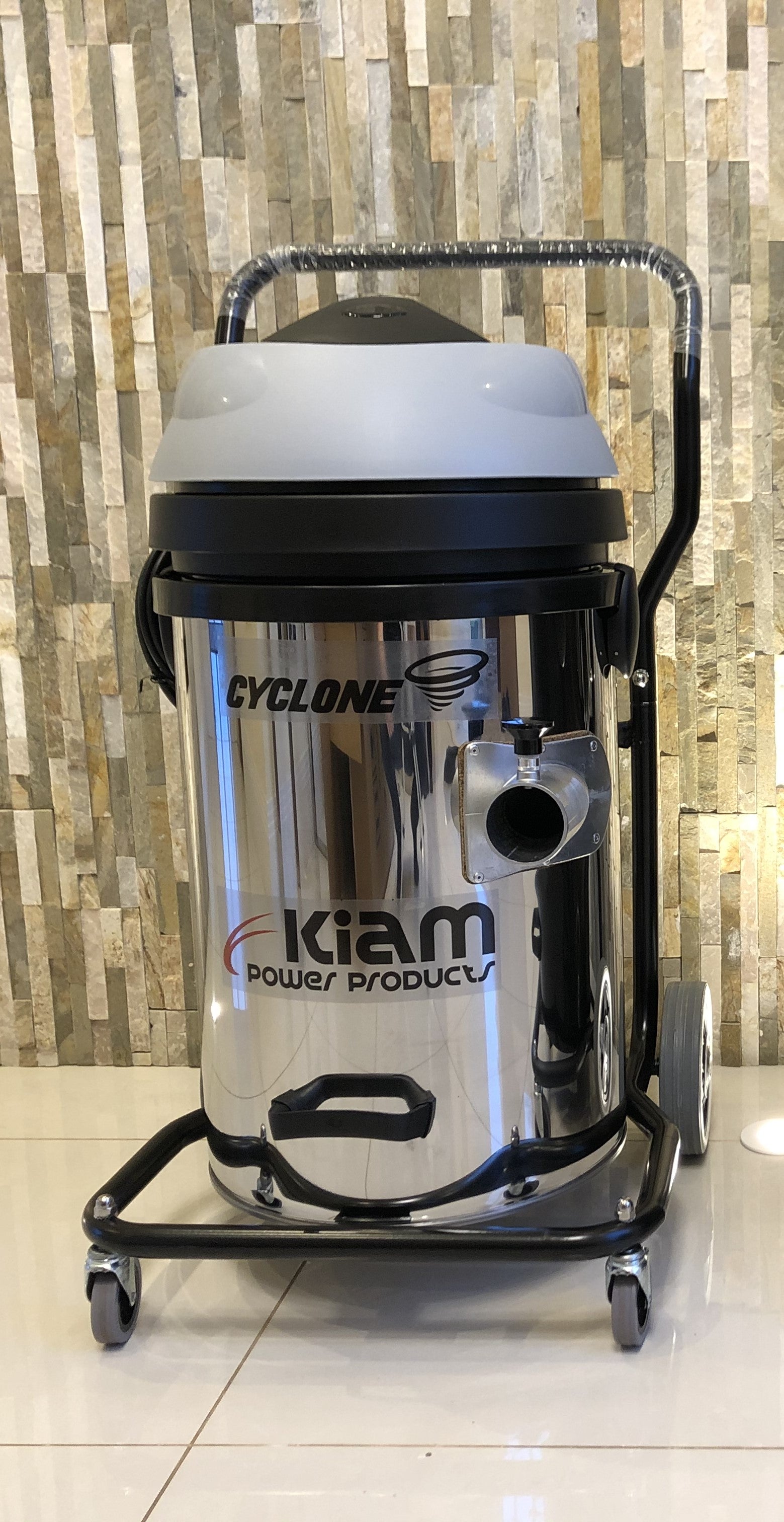 Système d'aspiration de gouttière Kiam CYCLONE® 3600W en polypropylène (noir)