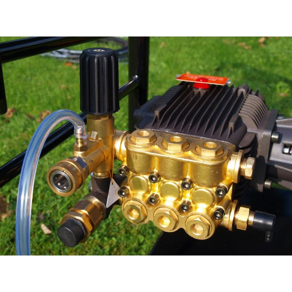 Grade A Kiam KM3700P Petrol High Pressure Washer Jet Cleaner (14HP)