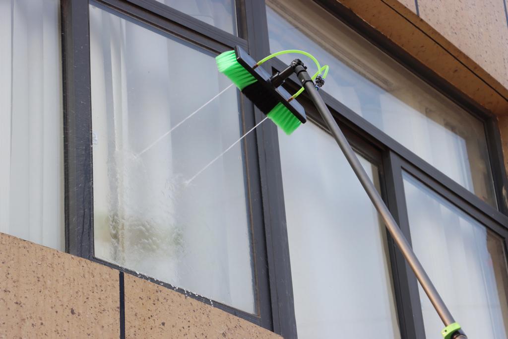 Aquaspray® 40ft Carbon Window Cleaning Pole