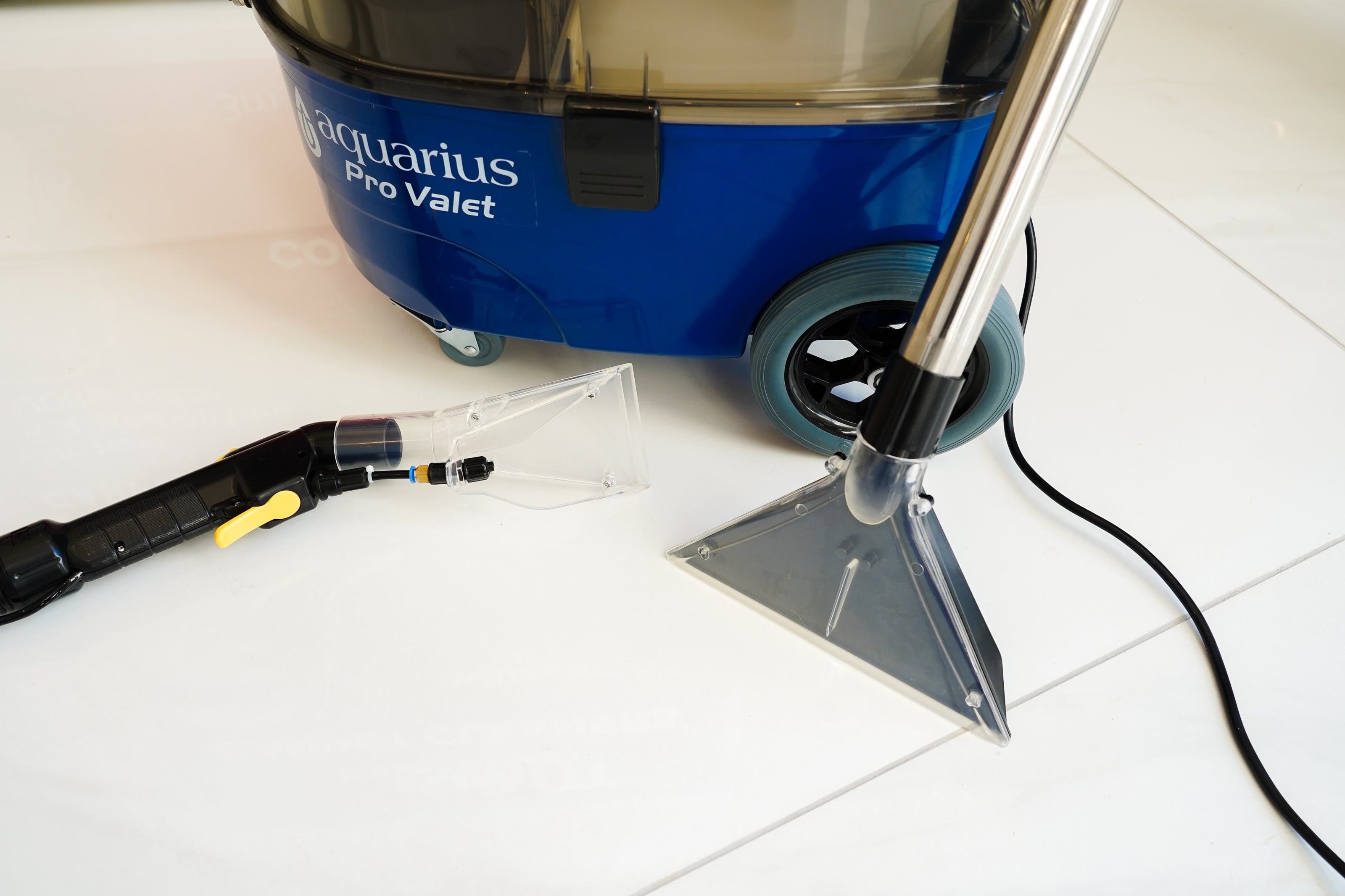 Graded Aquarius Pro Valet Carpet and Upholstery Cleaner - image 14